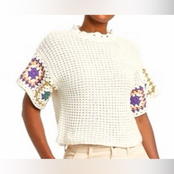 Universal Thread Tops - Women’s universal thread crochet top size M. EUC